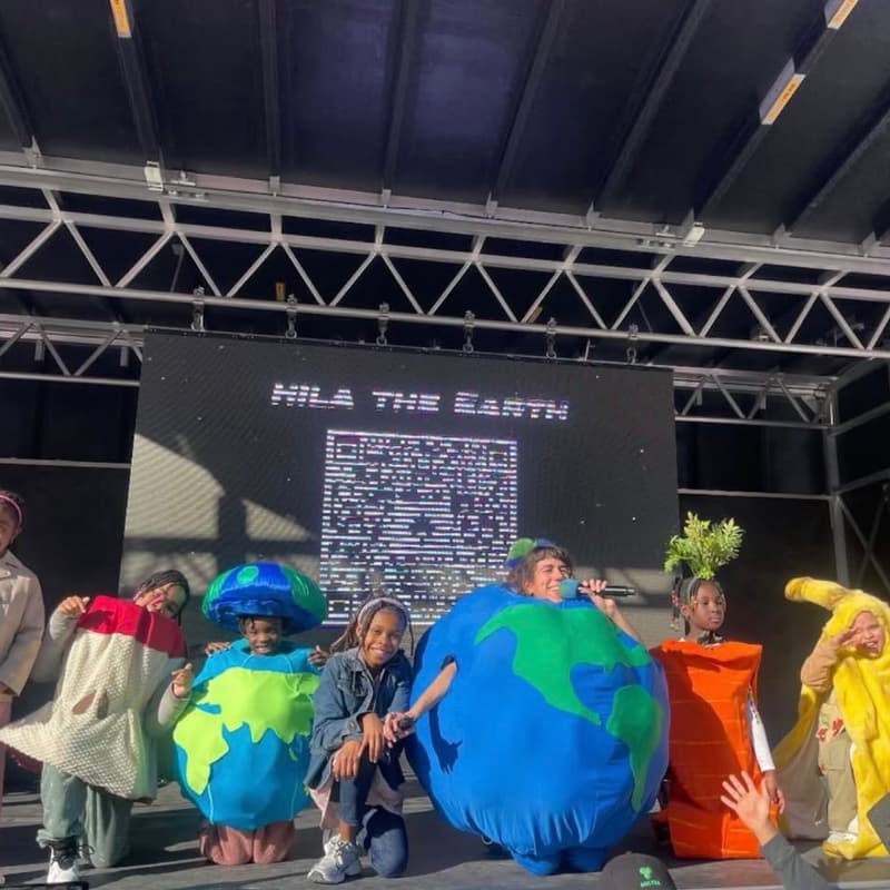 Cover Image for Hila The Earth At Union Square