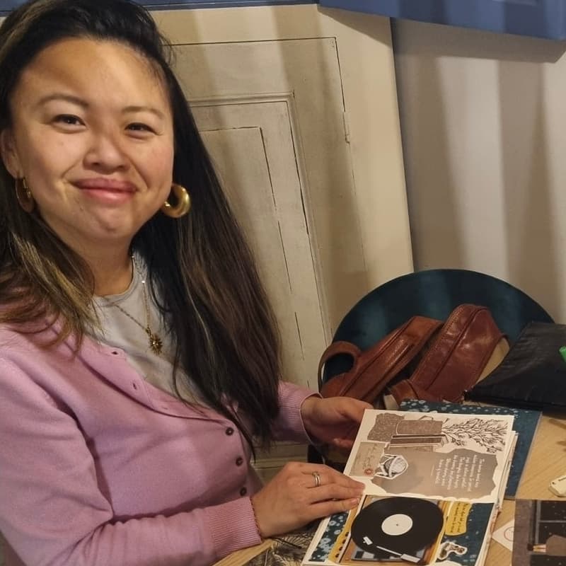 Cover Image for Member-Led | SCRAPS & STORIES by Jennifer ✨