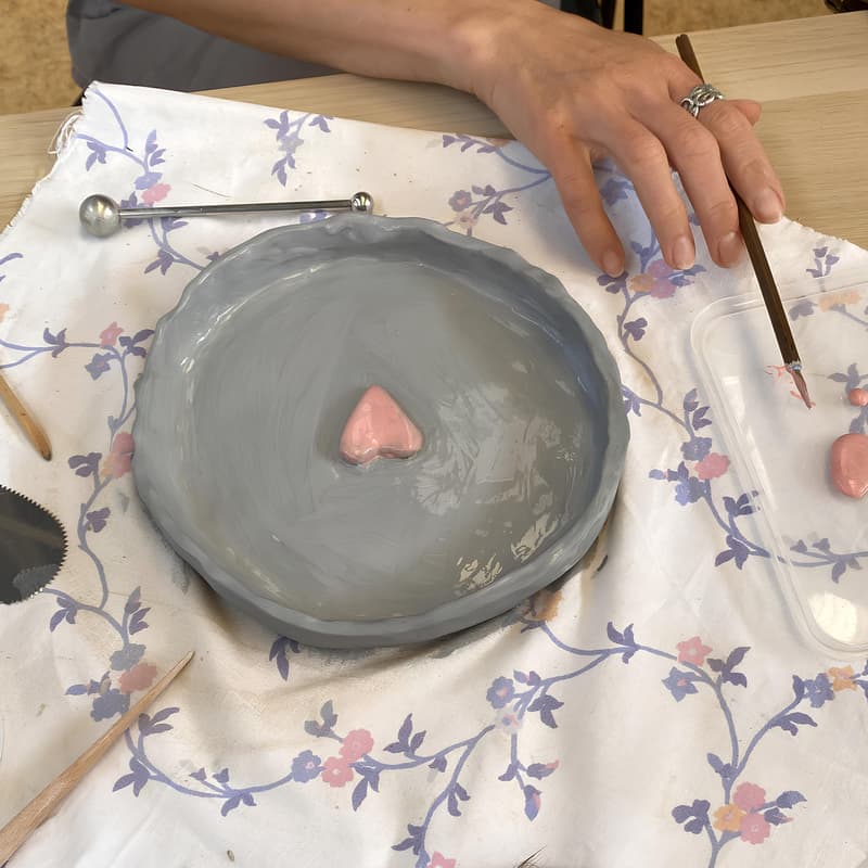 Cover Image for Ceramics Workshop "Fall in Love with Clay: LOVEly plate!" ❤️