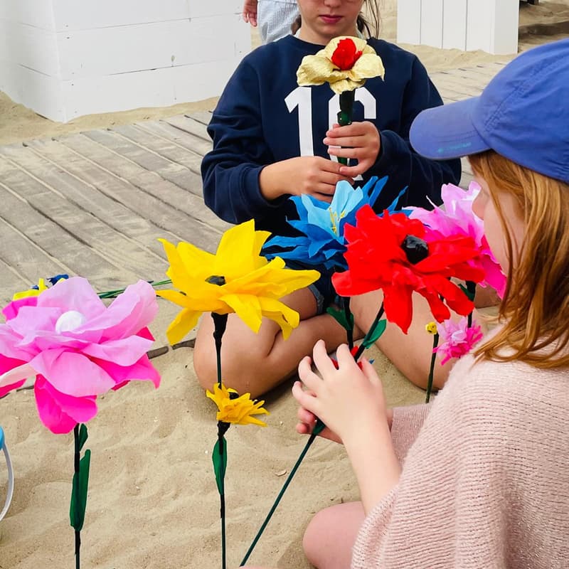 Cover Image for Crafting workshop with Victoria, Leia and Laura