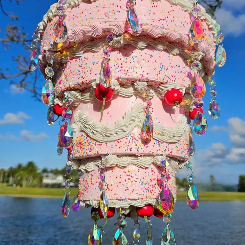Cover Image for cake club: mini chandeliers