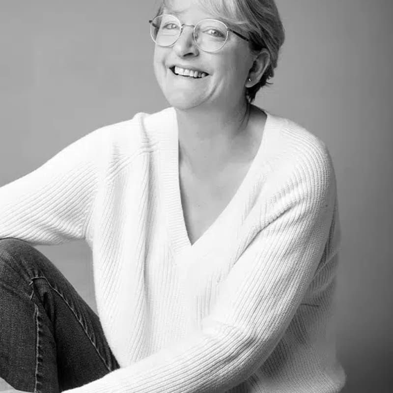 Cover Image for An Evening with Siân Hughes