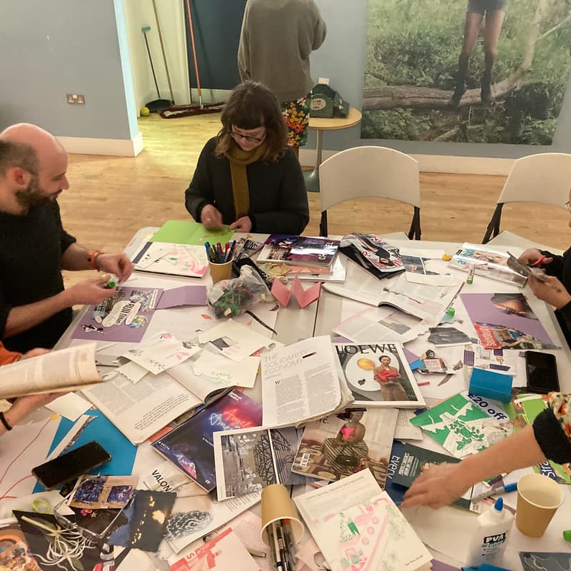 Cover Image for What do you love about boating? Zine-making workshop