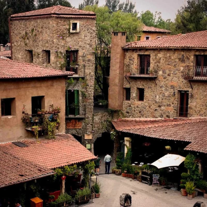Cover Image for Callejoneada Val’Quirico · Ximena & Armando 🍷