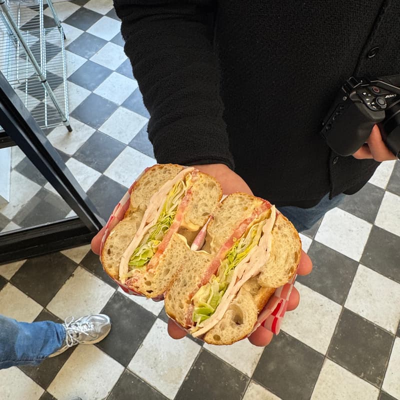 Cover Image for Runners Centraal - Opening lunch with Bagelboy