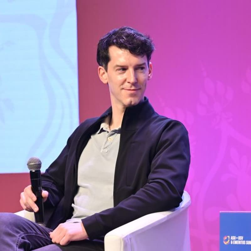 Cover Image for Lunch with Joshua Broggi, CEO of Woolf university