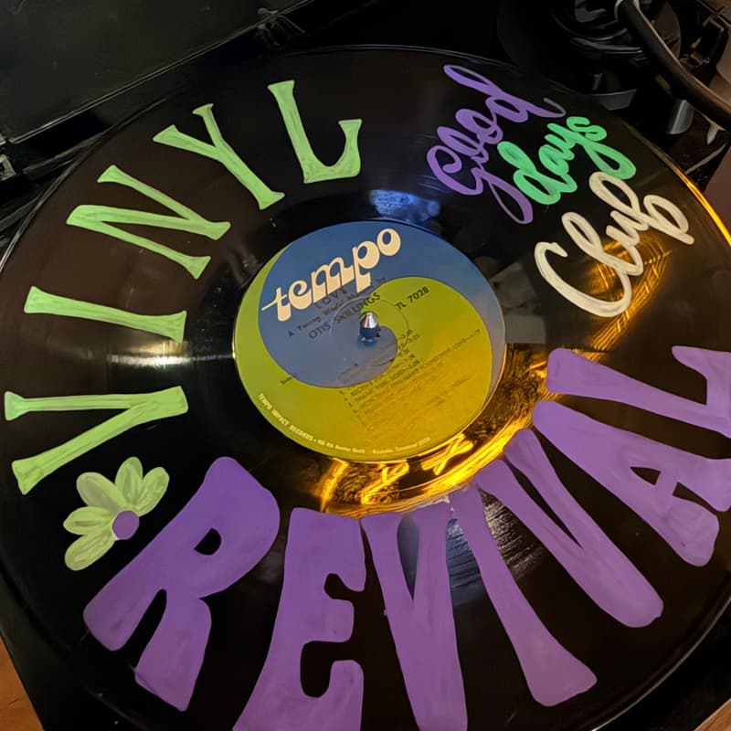 Cover Image for VINYL REVIVAL