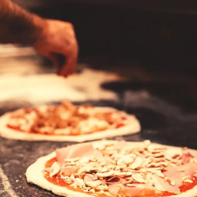 Cover Image for Pizza Making Experience
