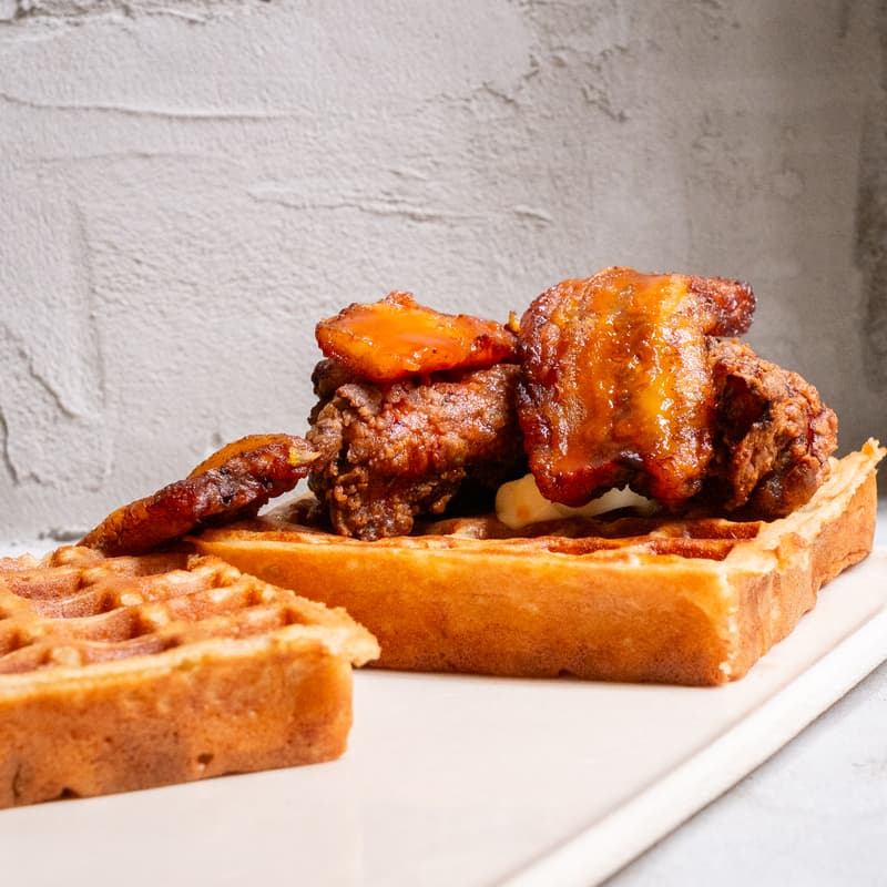 Cover Image for WAFFLE WEDNESDAYS Vol. 5 - Chicken & Waffles, Drinks and Music.