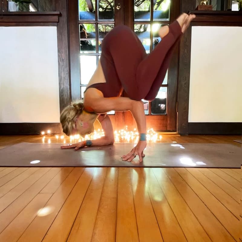 Cover Image for Vinyasa Yoga Class - Free!