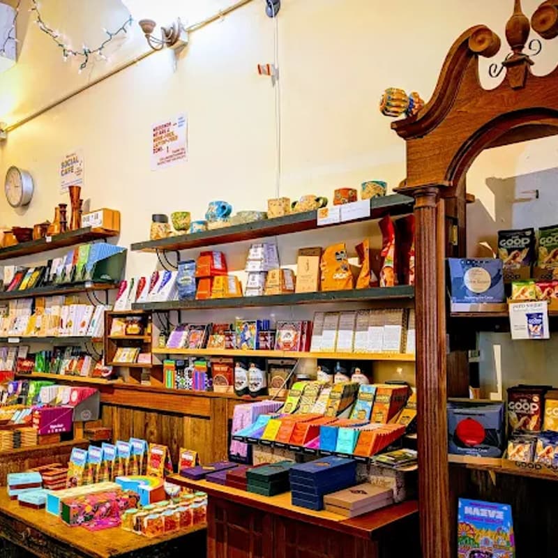Cover Image for Holiday Chocolate Hangout at Chocolate Dragon Café (Oakland)