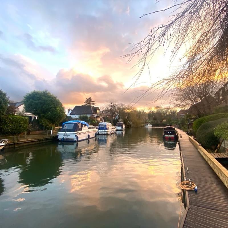 Cover Image for Home Exchange Lunch In Bisham