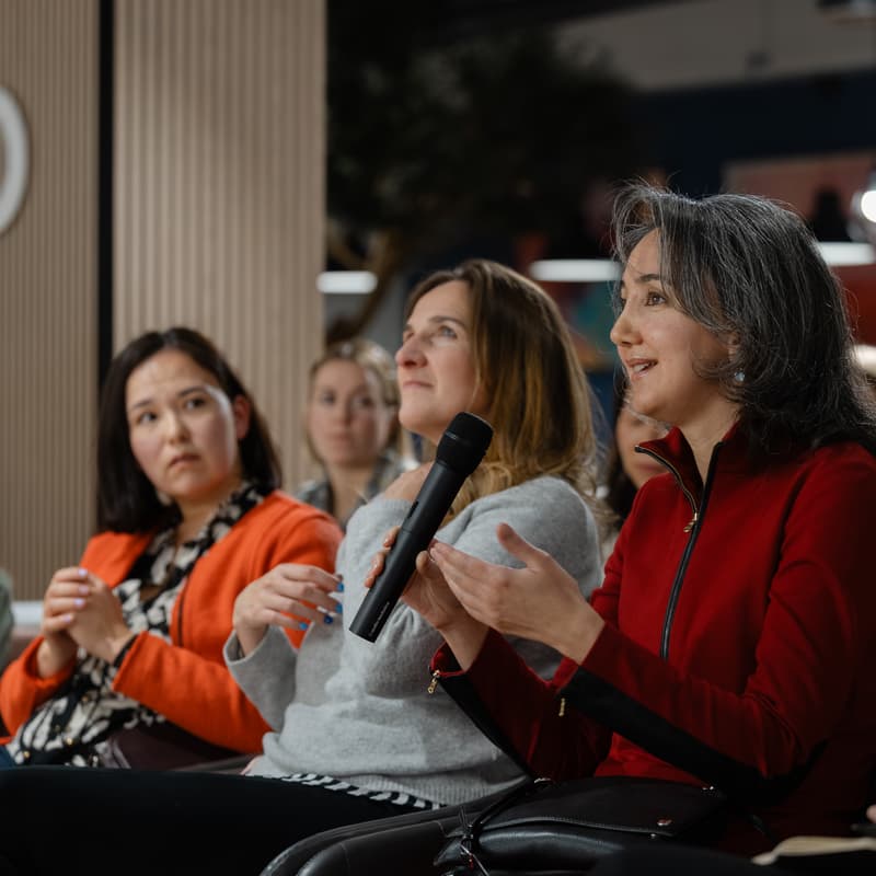 Cover Image for Women Angel Stories