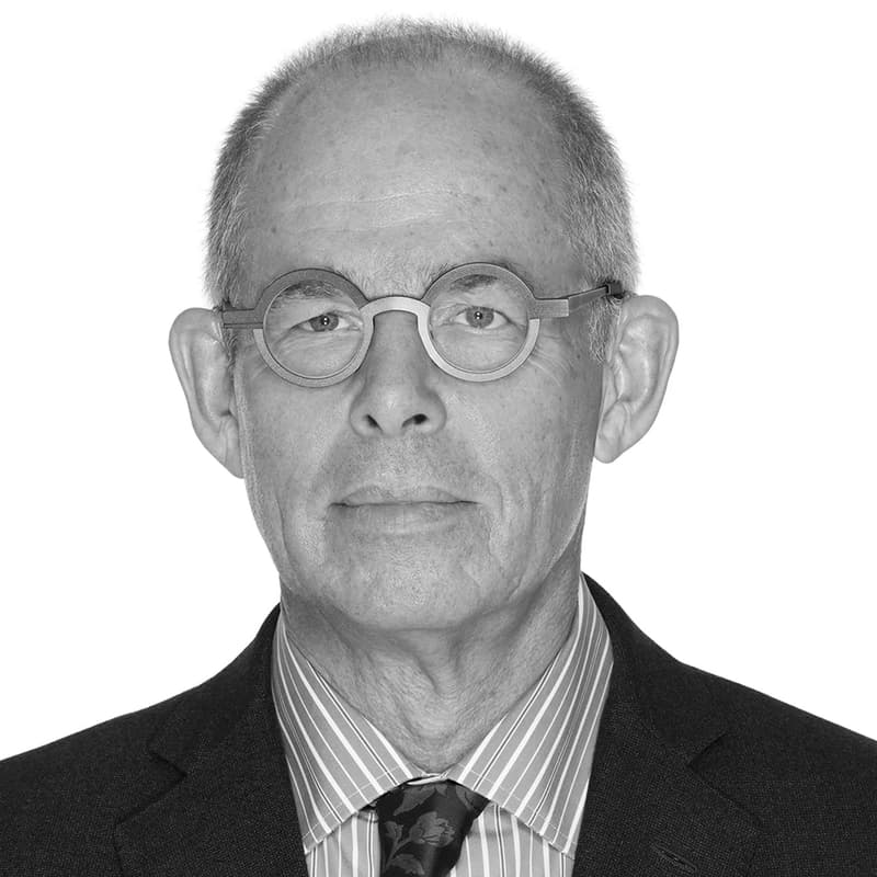 Cover Image for Michael Bierut: Designing by Hand