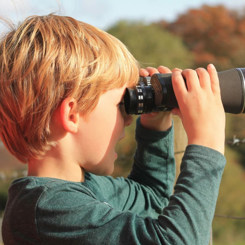 Cover Image for MonkeySide Chat: Smartphone-Free Childhoods - Courageous Leadership for People and Plane