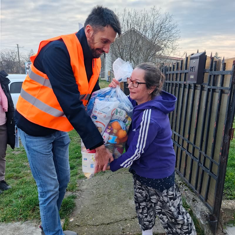 Cover Image for Dar din Dar - colecta de alimente