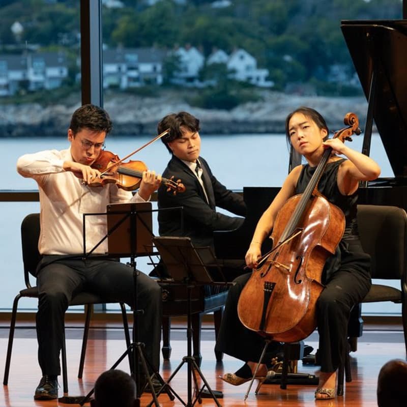 Cover Image for Trio Eris