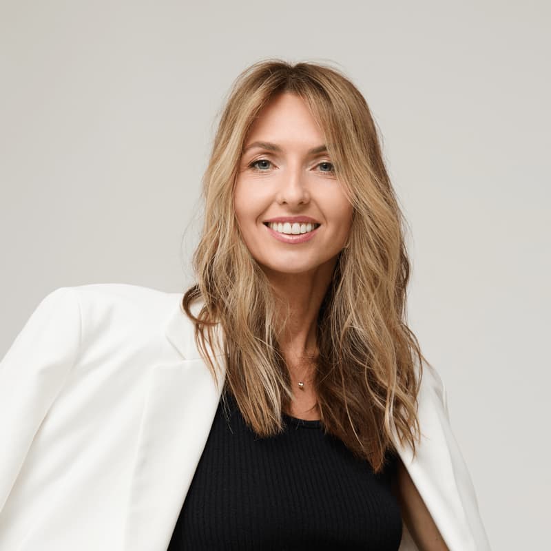 Cover Image for Naujas interviu su sertifikuota etiketo eksperte ir lektore Indre Sapagovaite