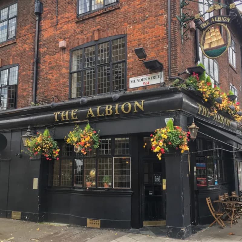 Cover Image for Pints, Nibbles, & Networking: a City x City Happy Hour with Stitch