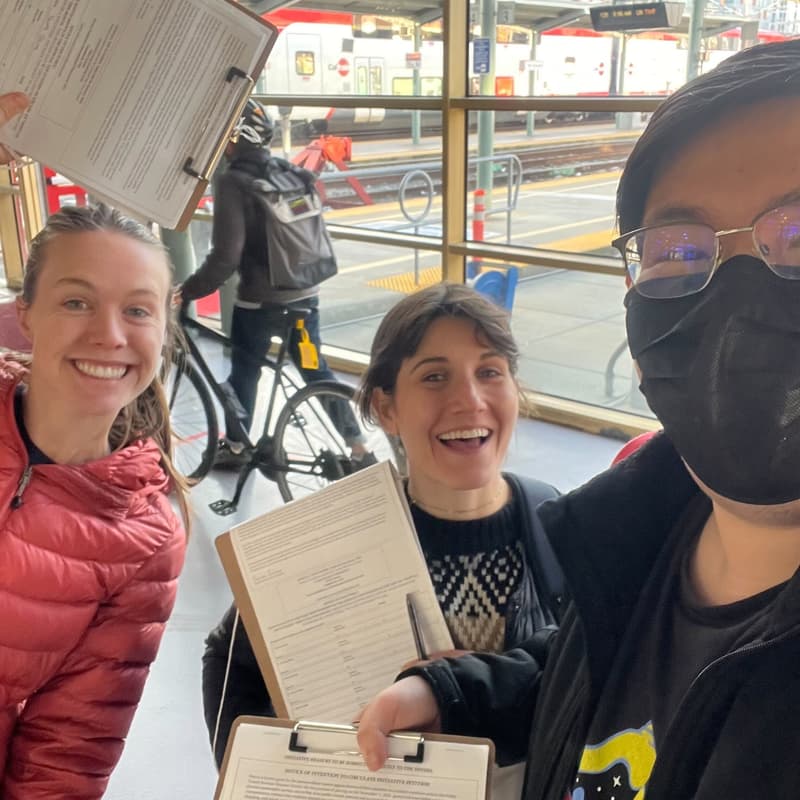Cover Image for Signature Gathering at Downtown Mountain View Caltrain
