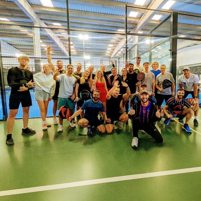 Cover Image for NOMAD PADEL ✦ With BCN Entrepreneurs & Professionals - Beginner Friendly!