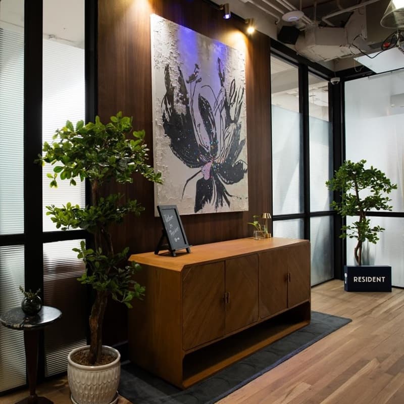 Cover Image for Brokers + Coffee at Resident