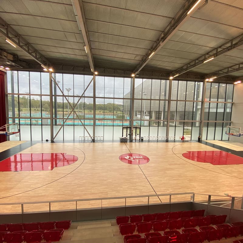 Cover Image for Indoor Pickup Basketball at Caja Mágica