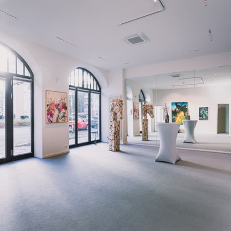 Cover Image for Vernissage