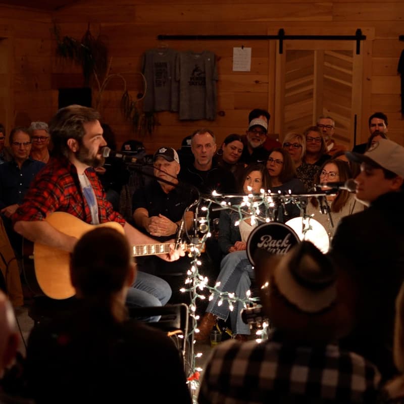 Cover Image for Nashville Comes to The Falls