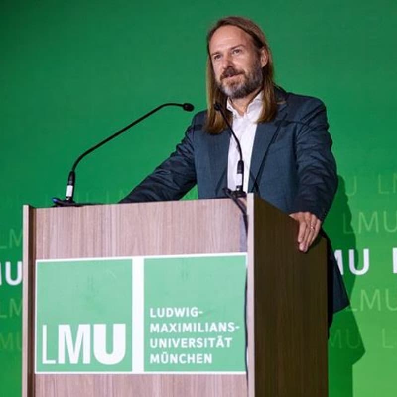 Cover Image for The new Entrepreneurship at LMU: The why, the how, the what.