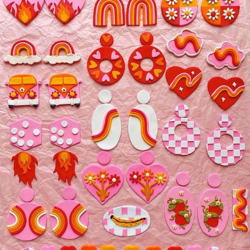 Cover Image for CLAY ALL DAY: ACCESSORIZE YOUR LIFE!