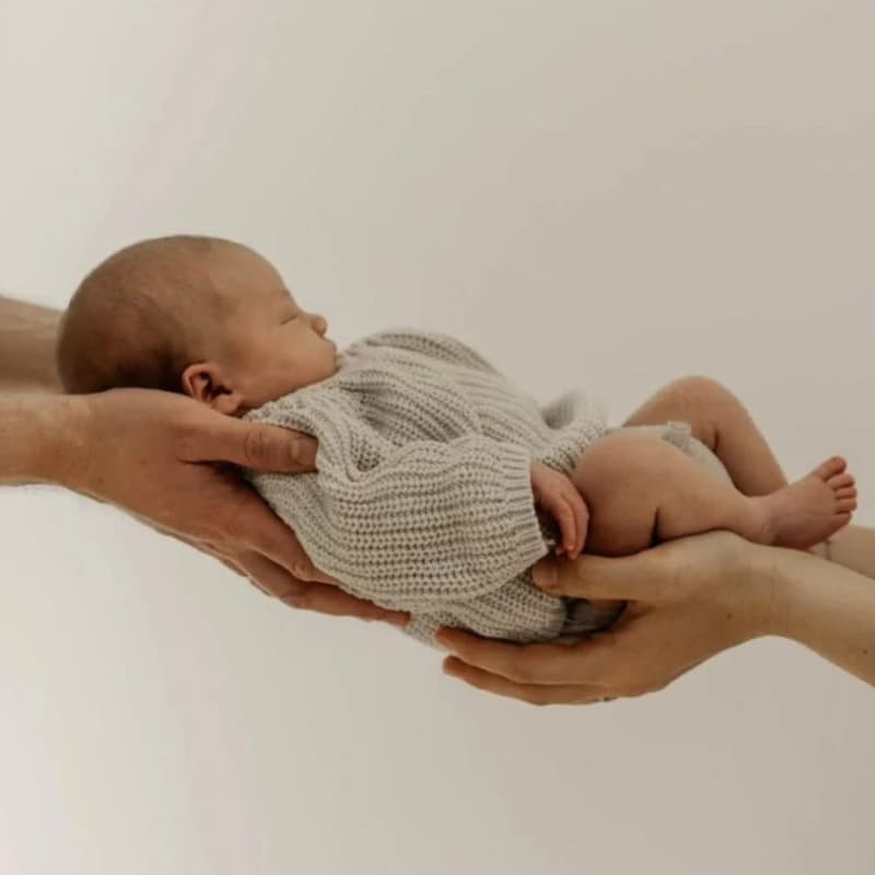 Cover Image for How to Care for Your Newborn: Essential Guidance for Expecting Parents in Toronto