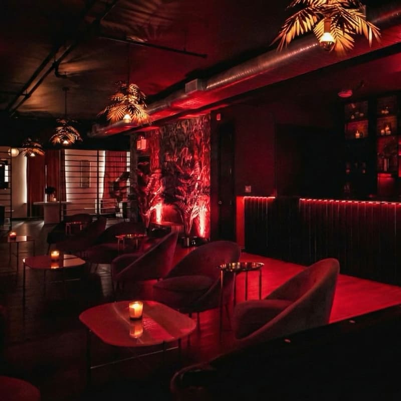 Cover Image for Speakeasy Salsa: 30s/40s Singles Night 💃🏻🕺🏾💌