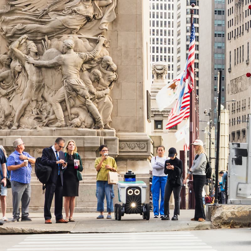 Cover Image for Serve Robotics Chicago Launch Happy Hour