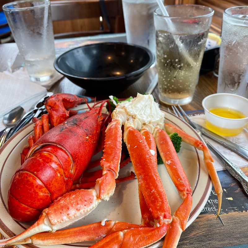Cover Image for Lobster Luxe: A Soft Life Day Retreat