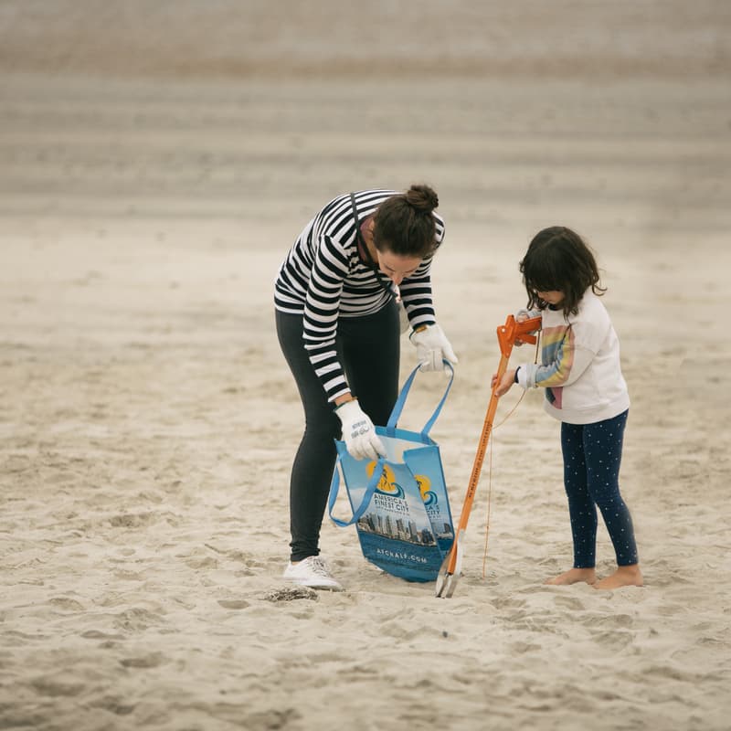 Cover Image for Surfrider Foundation San Diego - Oceanside Beach Cleanup