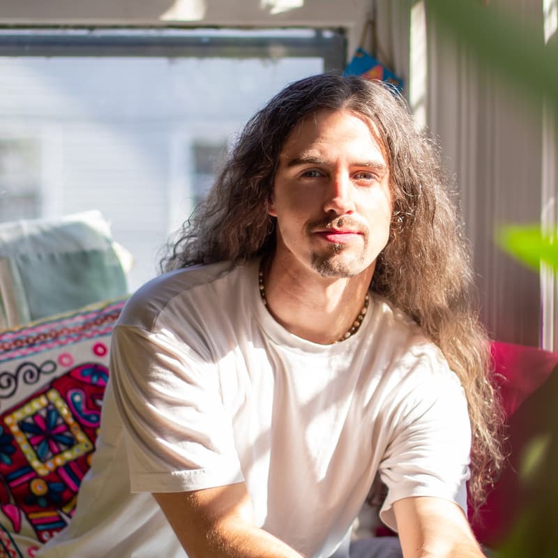 Cover Image for Cozy concert with Noah Malcolm