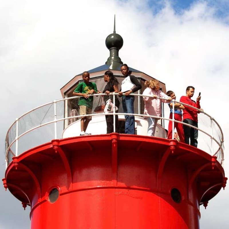 Cover Image for Meet Maximum New York at the Little Red Lighthouse