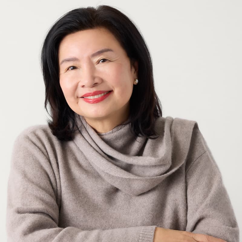 Cover Image for SALUTE Visionary Series with Jenny Ming | CEO of Rothy's Inc