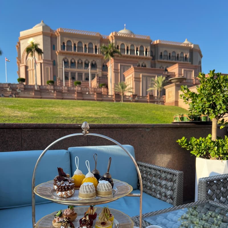 Cover Image for The Luxe Wind-Down: Tea for Women Leaders