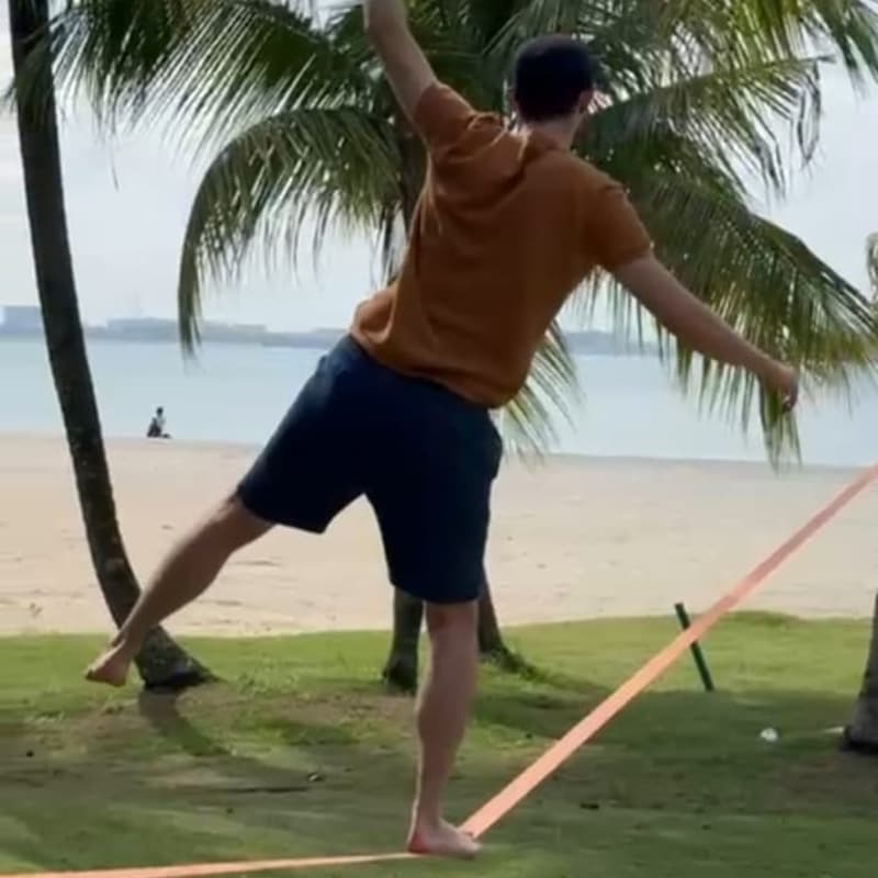 Cover Image for Slackline & Capoeira