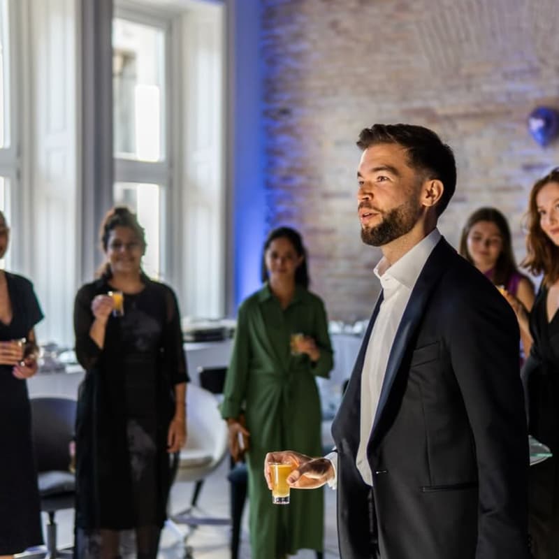 Cover Image for How I built a $10M ARR self-funded business, after I quit my job at Uber
