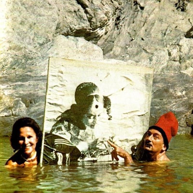 Cover Image for Tarot Reading On The Beach