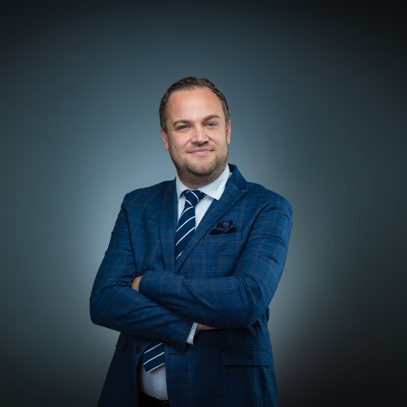 Cover Image for James Sinclair LIVE at Revolut Business: 20 Years of Practical Strategies and Lessons Learnt