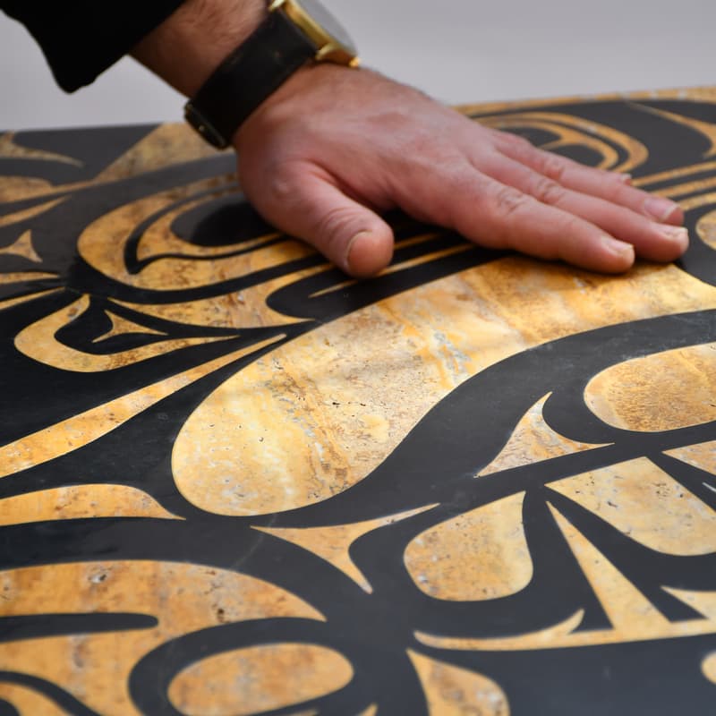 Cover Image for Echoes in Stone: Black & Gold