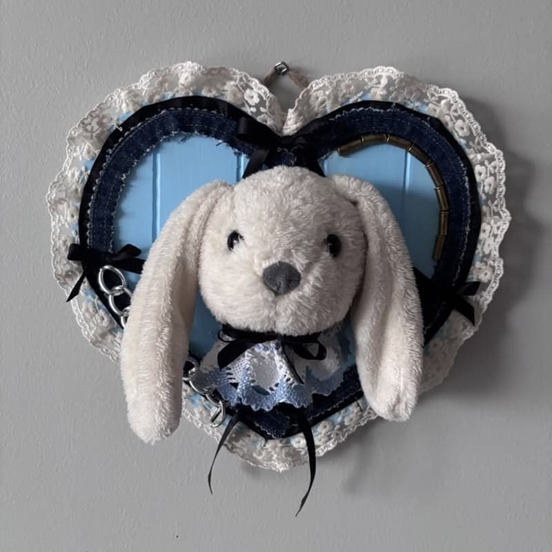 Cover Image for craft club: vegan taxidermy