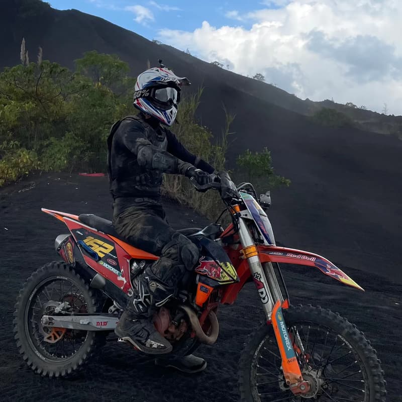 Cover Image for Adventure Day: Volcano Dirt Biking