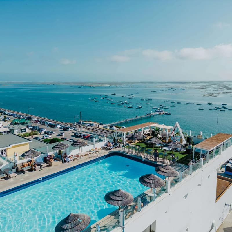 Cover Image for Rooftop Meetup!