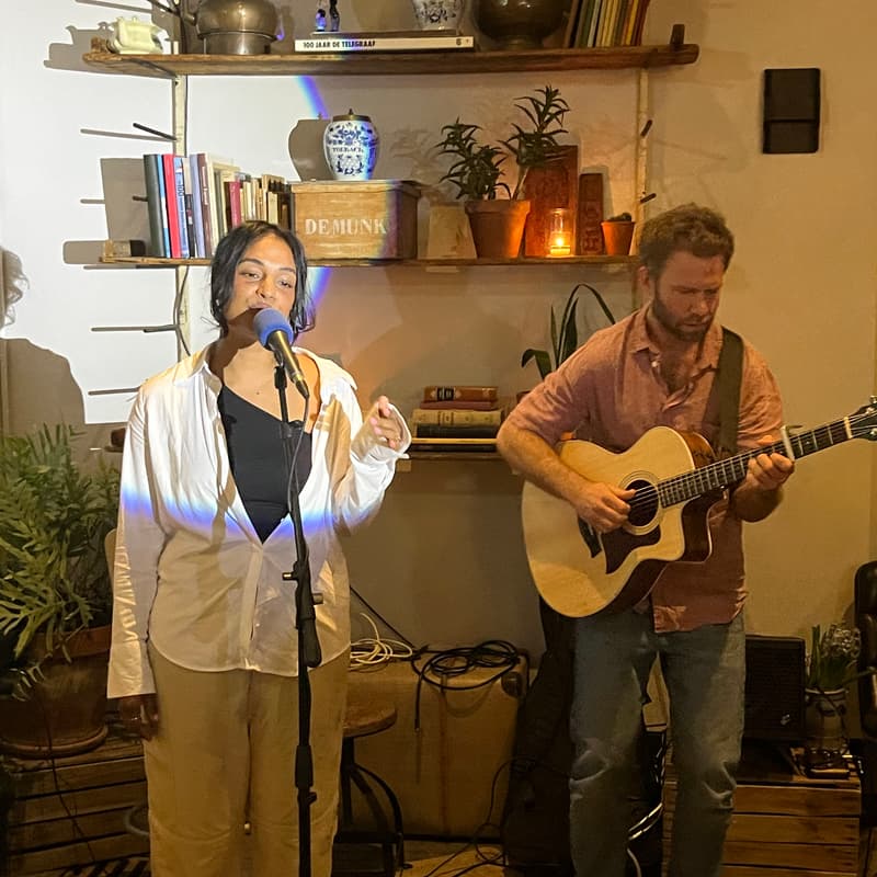 Cover Image for 🎤 Open Mic Concert @ Hello I'm Local 🎨 (Live Music)