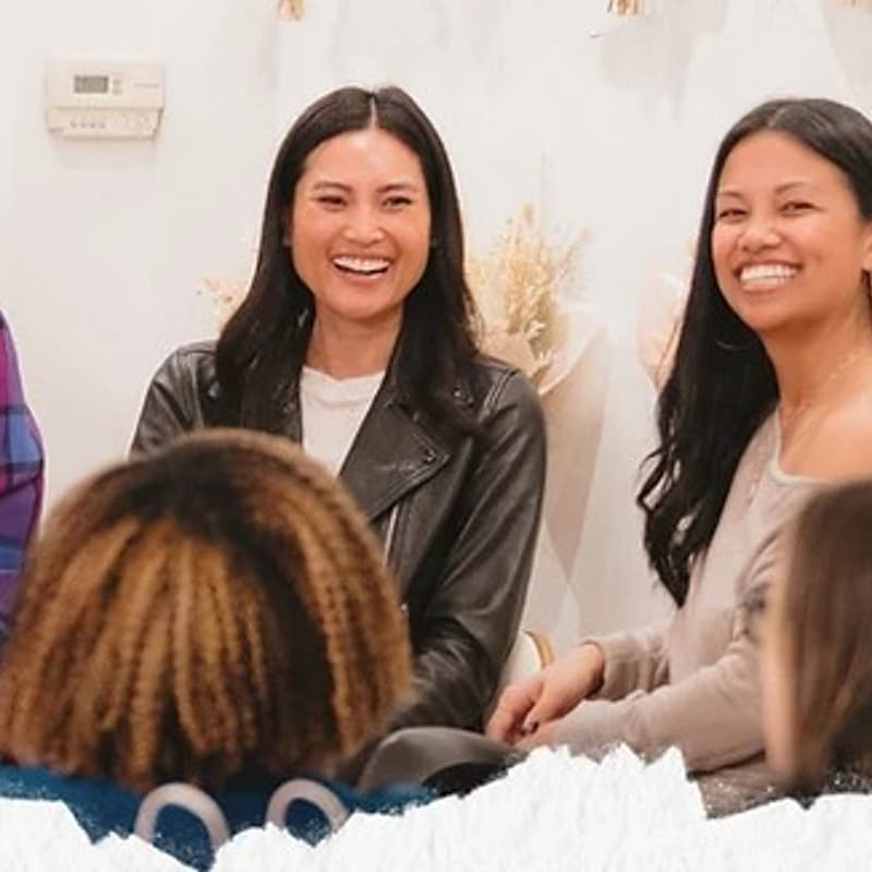 Cover Image for The Modern Mom